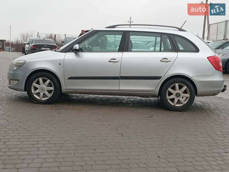 Універсал Skoda Fabia 2011 в Львові