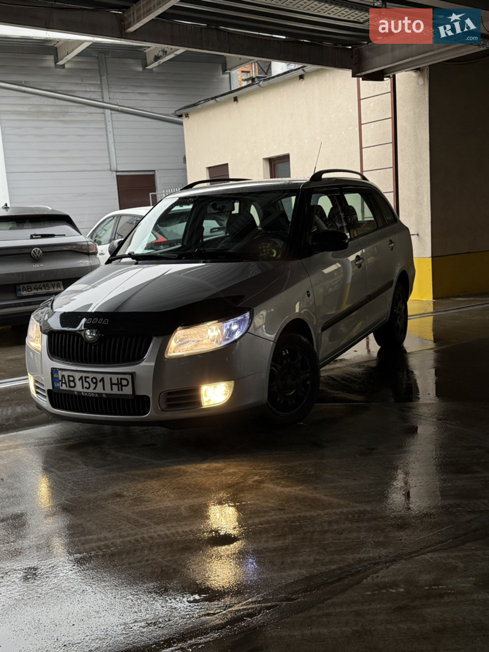 2010 Skoda Fabia - мініатюра 11