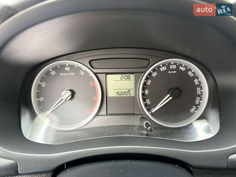 Хетчбек Skoda Fabia 2010 в Луцьку фото 18 Хетчбек Skoda Fabia 2010 в Луцьку