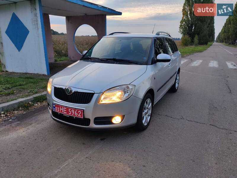 Універсал Skoda Fabia 2010 в Баришівка
