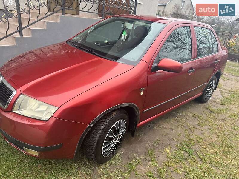 Седан Skoda Fabia 2002 в Золочеве