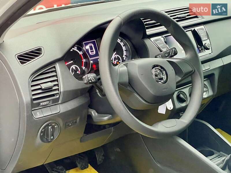 Универсал Skoda Fabia 2021 в Киеве