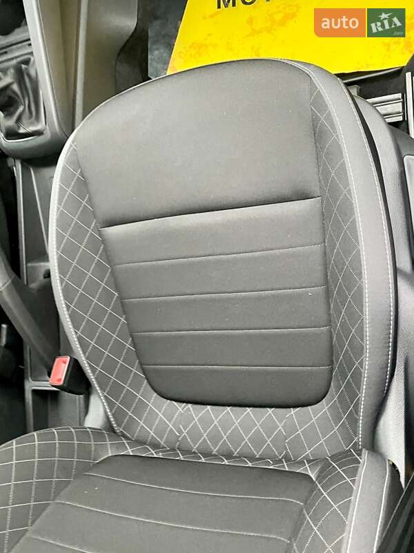 Универсал Skoda Fabia 2021 в Киеве