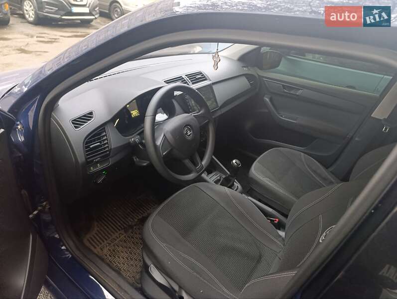 Хетчбек Skoda Fabia 2016 в Києві