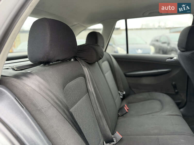 Универсал Skoda Fabia 2007 в Ровно фото 39 Универсал Skoda Fabia 2007 в Ровно