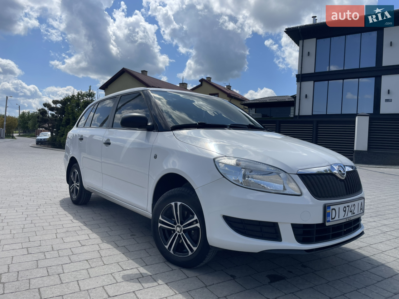 2012 Skoda Fabia - мініатюра 16