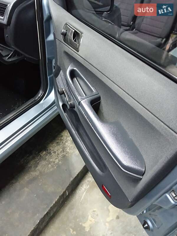 Хэтчбек Skoda Fabia 2005 в Ивано-Франковске