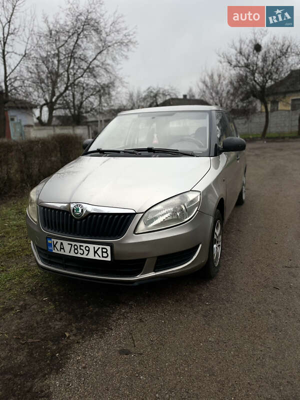 Хэтчбек Skoda Fabia 2012 в Чернигове фото 4 Хэтчбек Skoda Fabia 2012 в Чернигове