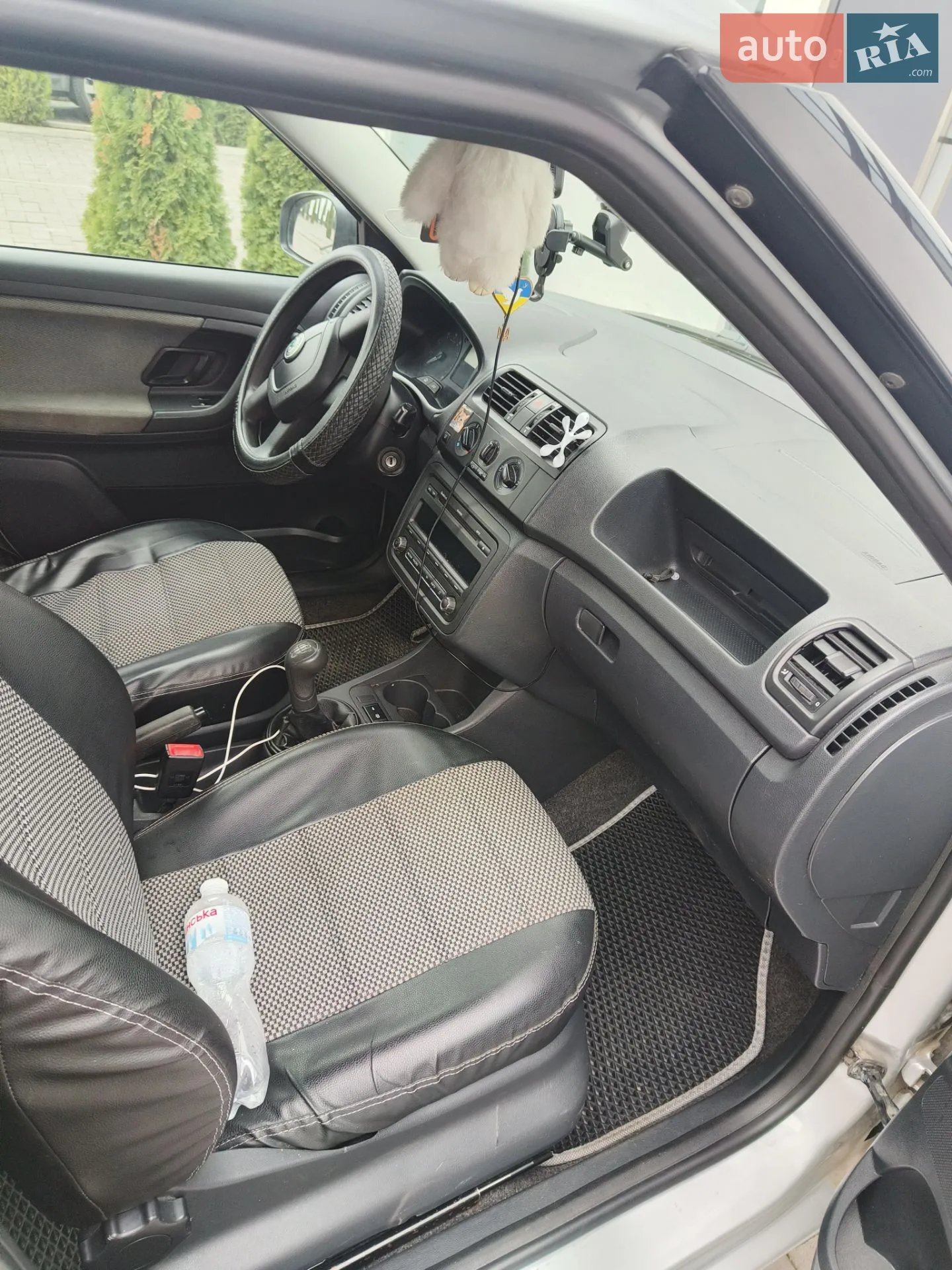 2011 Skoda Fabia - мініатюра 15