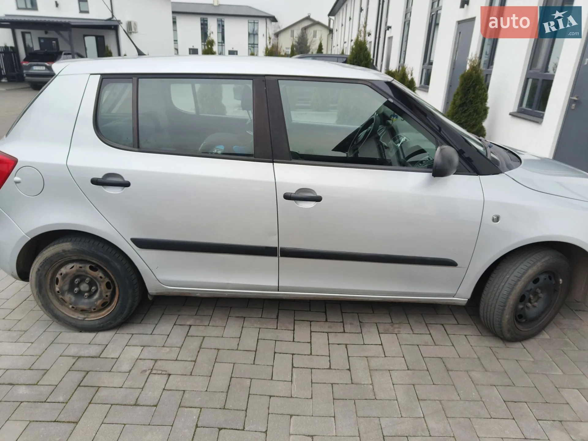 2011 Skoda Fabia - мініатюра 16