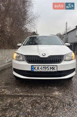 Хетчбек Skoda Fabia 2017 в Києві