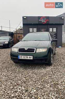 Седан Skoda Fabia 2002 в Днепре