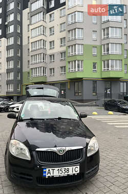 Хэтчбек Skoda Fabia 2009 в Ивано-Франковске