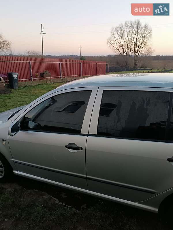 Універсал Skoda Fabia 2001 в Львові