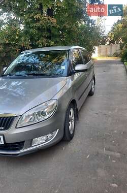 Универсал Skoda Fabia 2010 в Полтаве