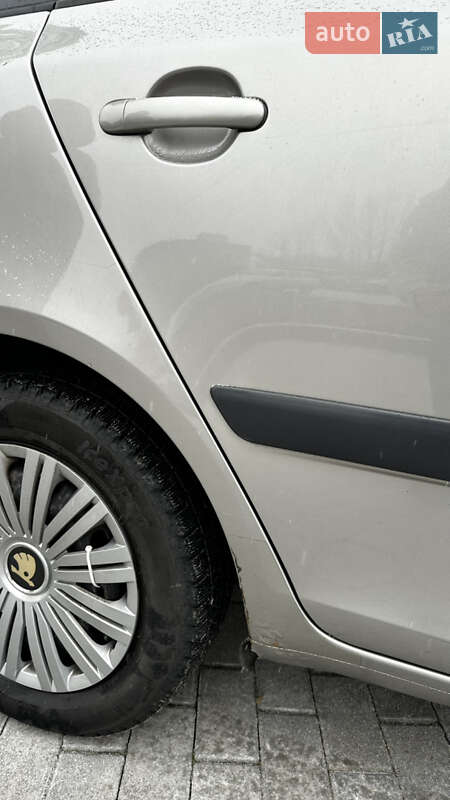 Универсал Skoda Fabia 2008 в Полтаве