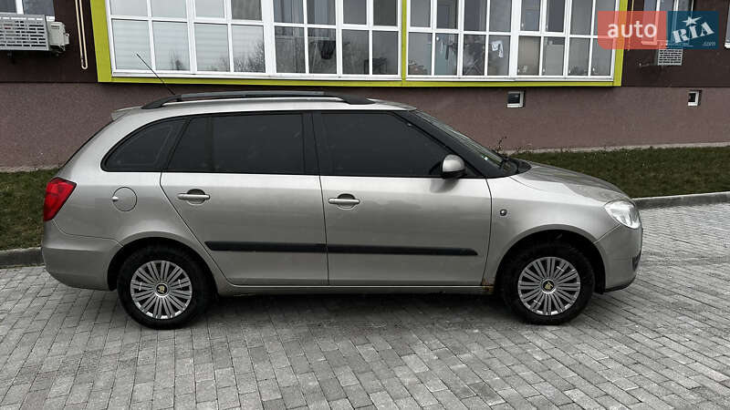 Универсал Skoda Fabia 2008 в Полтаве