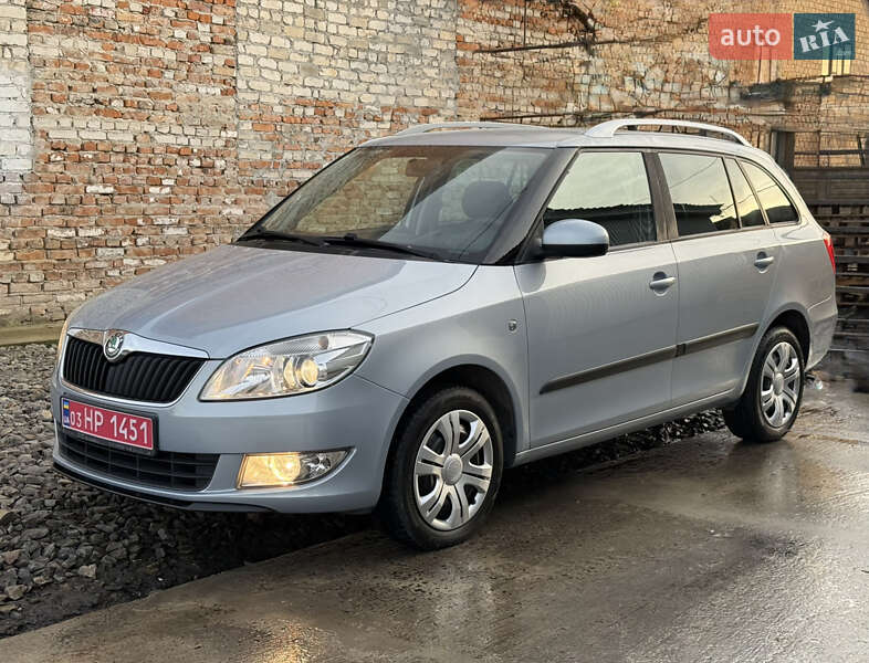 Skoda Fabia 2011 Skoda Fabia 2011