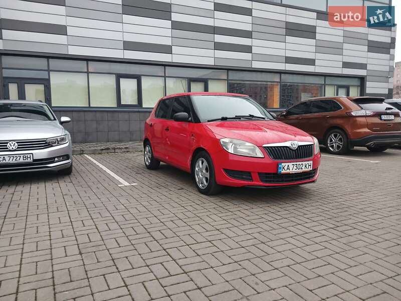 Хетчбек Skoda Fabia 2011 в Черкасах