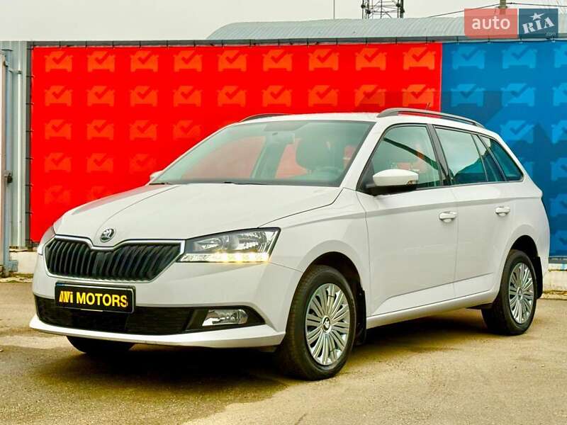 Универсал Skoda Fabia 2021 в Киеве