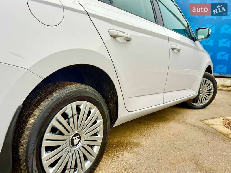 Универсал Skoda Fabia 2021 в Киеве