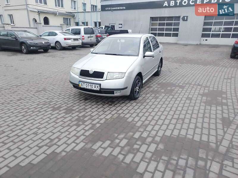 Седан Skoda Fabia 2004 в Калуші