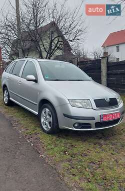 Универсал Skoda Fabia 2006 в Ровно