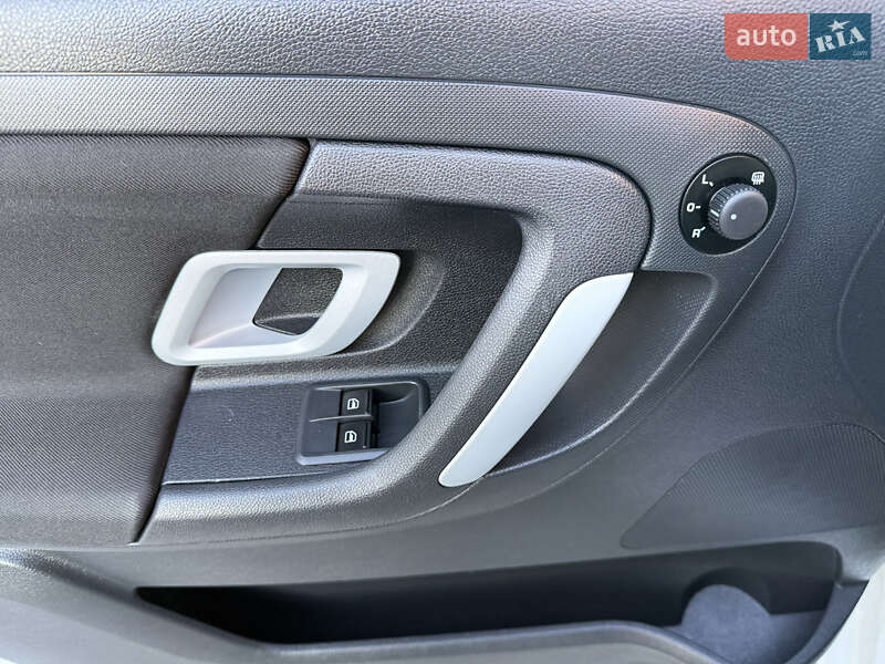 Універсал Skoda Fabia 2010 в Луцьку