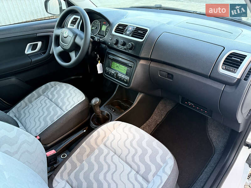 Універсал Skoda Fabia 2010 в Луцьку