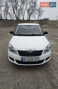Хэтчбек Skoda Fabia 2011 в Киеве