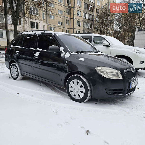 Універсал Skoda Fabia 2009 в Києві