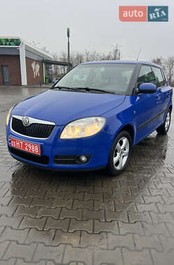 Хэтчбек Skoda Fabia 2007 в Луцке