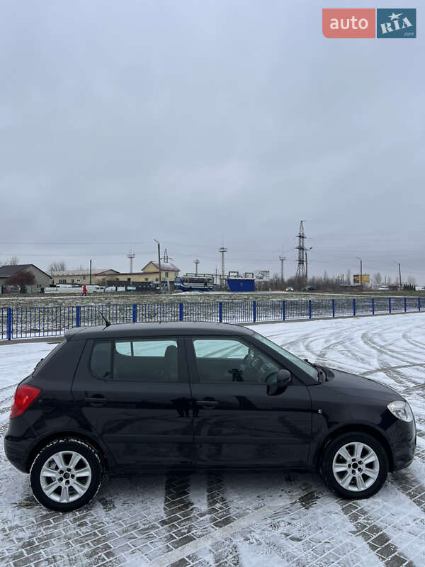 Універсал Skoda Fabia 2009 в Нововолинську
