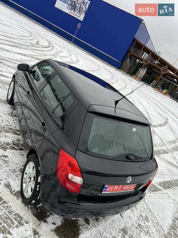 Універсал Skoda Fabia 2009 в Нововолинську