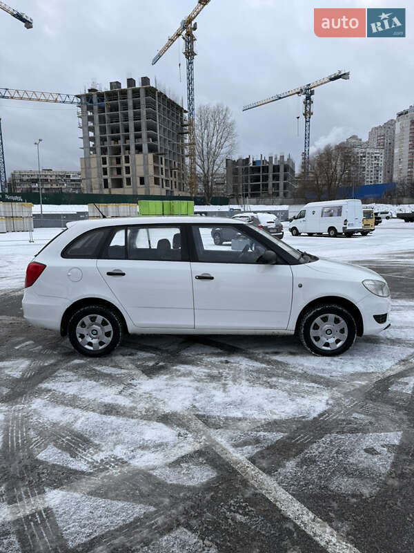 Хетчбек Skoda Fabia 2014 в Києві фото 4 Хетчбек Skoda Fabia 2014 в Києві