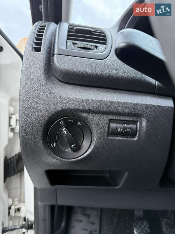 Хетчбек Skoda Fabia 2014 в Києві фото 11 Хетчбек Skoda Fabia 2014 в Києві