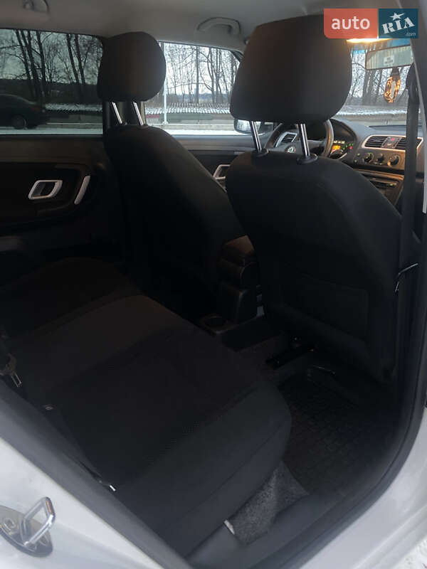Универсал Skoda Fabia 2008 в Виннице фото 16 Универсал Skoda Fabia 2008 в Виннице