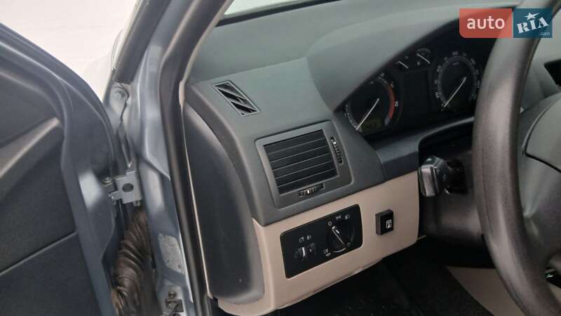 Універсал Skoda Fabia 2005 в Олександрівці фото 3 Універсал Skoda Fabia 2005 в Олександрівці