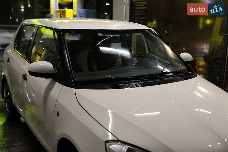Хэтчбек Skoda Fabia 2013 в Киеве