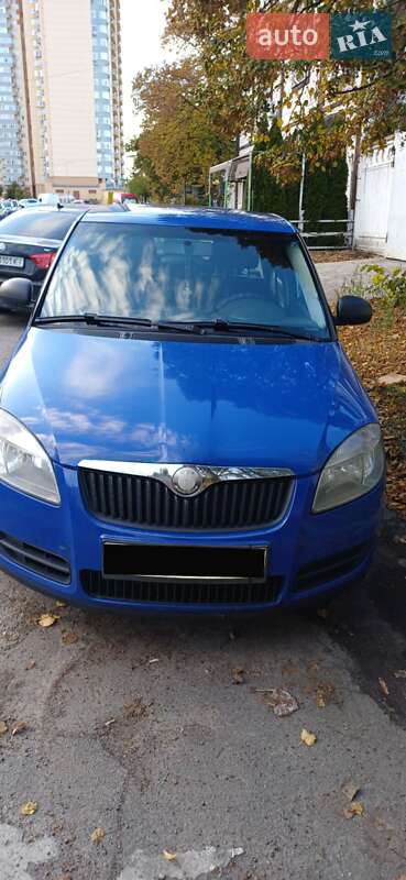 Хэтчбек Skoda Fabia 2009 в Киеве