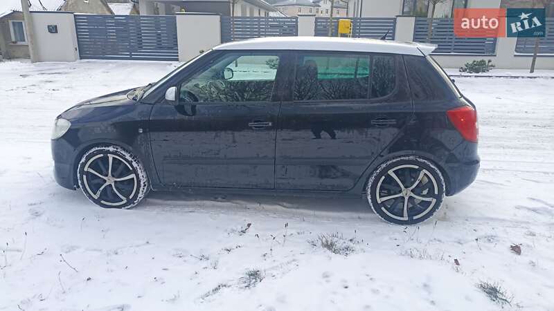 Хетчбек Skoda Fabia 2009 в Луцьку