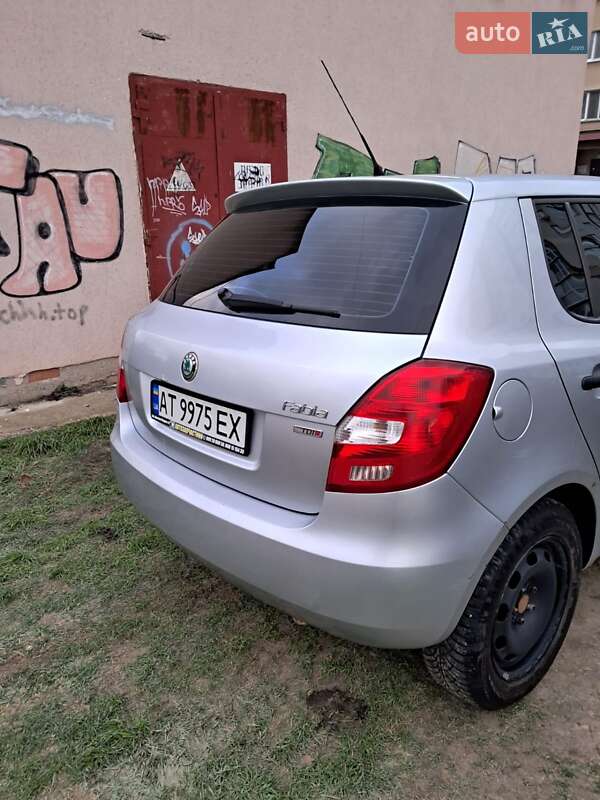 Хэтчбек Skoda Fabia 2012 в Одессе