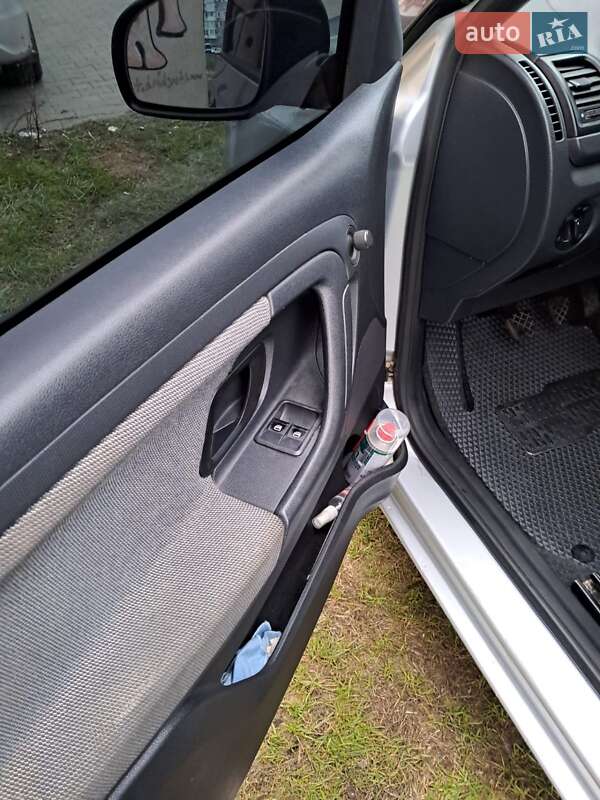 Хэтчбек Skoda Fabia 2012 в Одессе