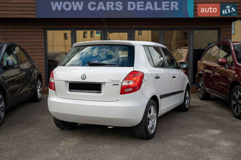 Хетчбек Skoda Fabia 2011 в Києві
