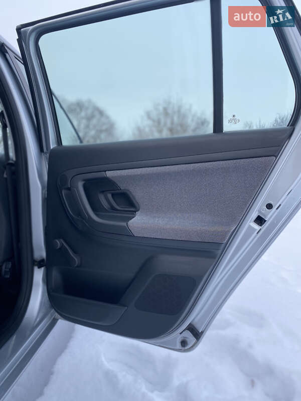 Универсал Skoda Fabia 2009 в Хороле