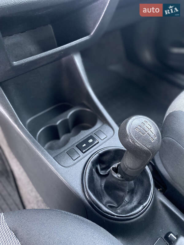 Универсал Skoda Fabia 2009 в Хороле