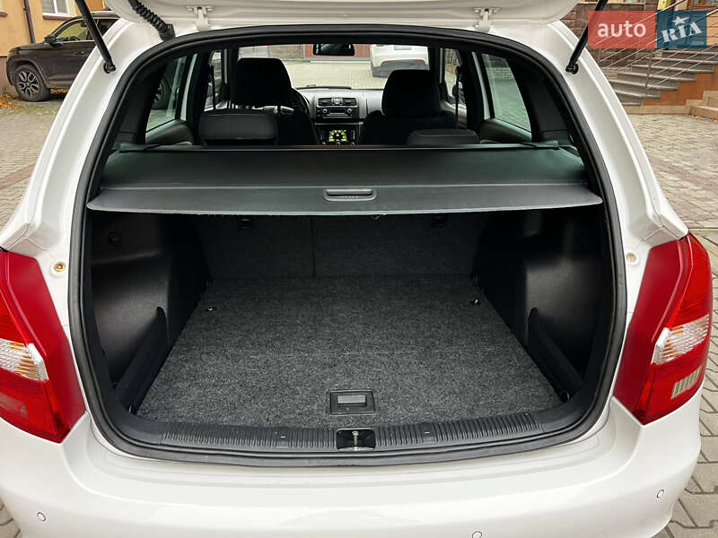 Універсал Skoda Fabia 2011 в Луцьку