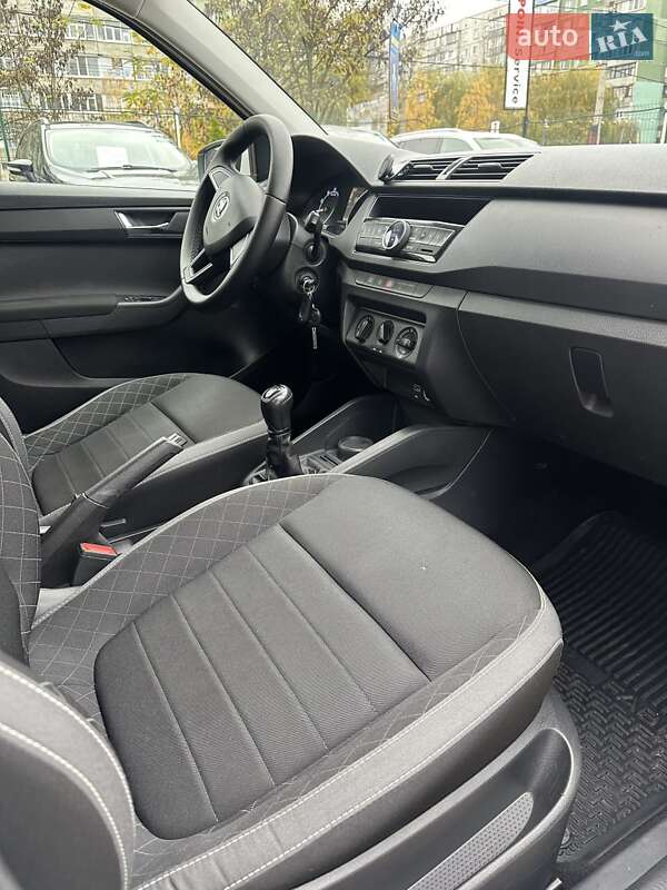 Хэтчбек Skoda Fabia 2019 в Сумах