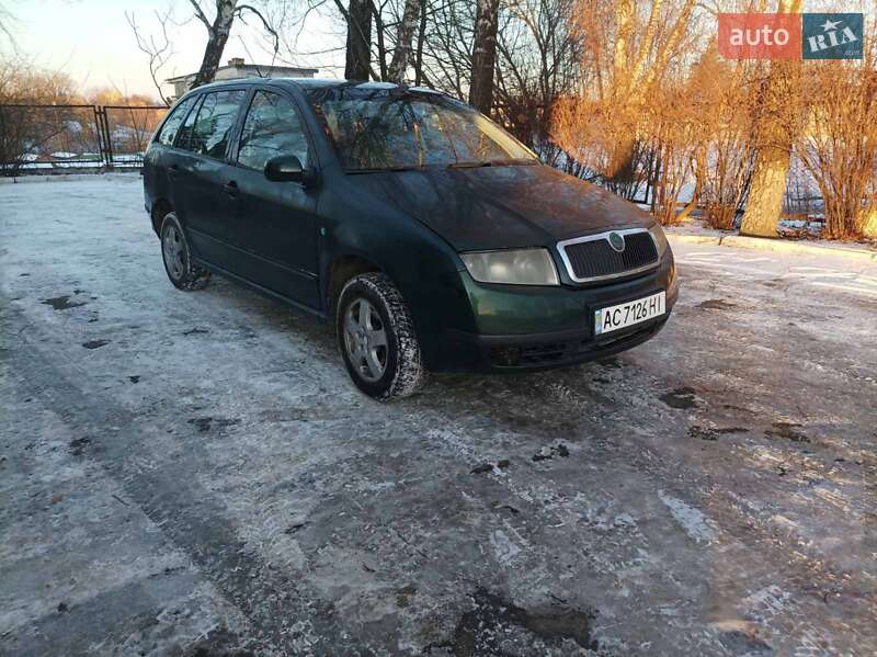 Хетчбек Skoda Fabia 2003 в Луцьку