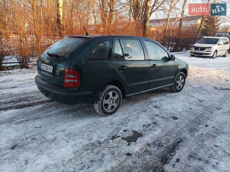 Хетчбек Skoda Fabia 2003 в Луцьку